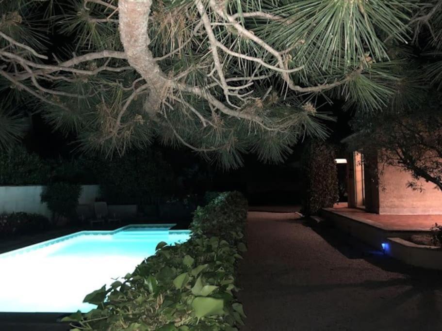 Ferienhaus La Pitchoune : Aux Pieds Des Alpilles *