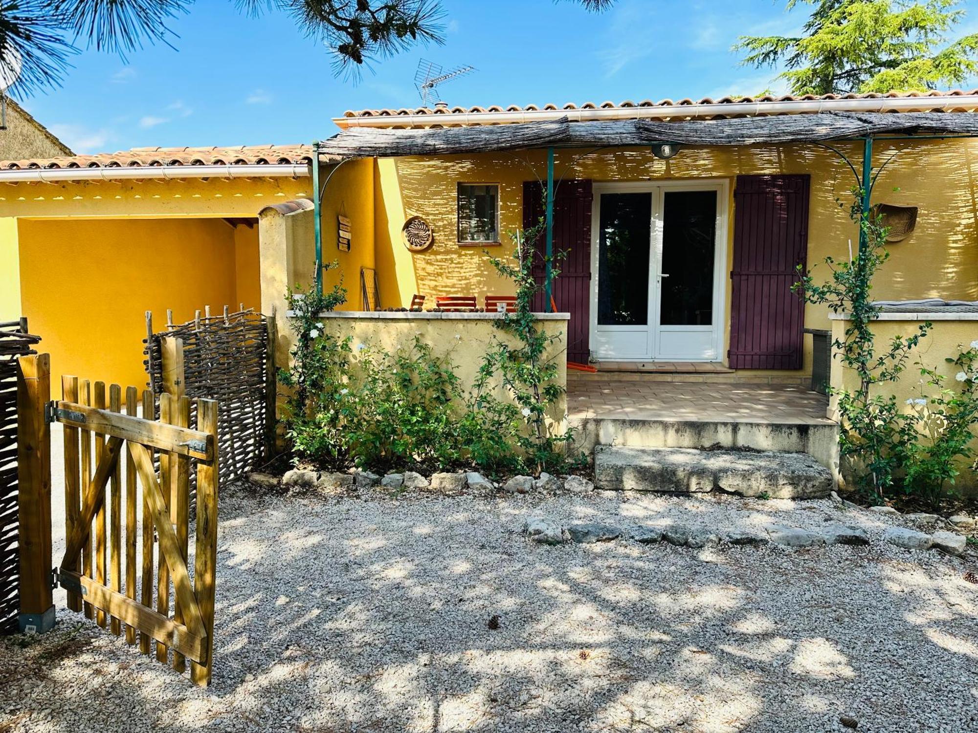 La Pitchoune : Aux Pieds Des Alpilles Ferienhaus Mouries