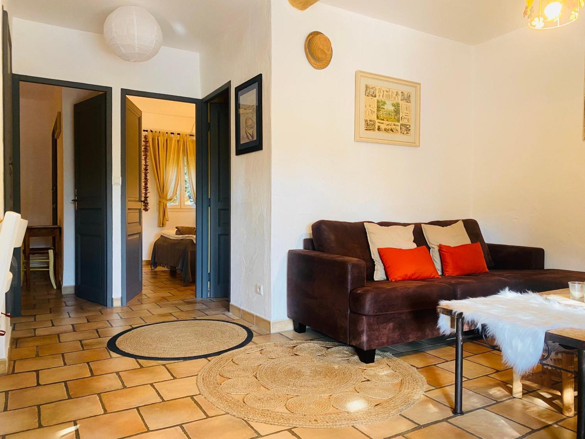 La Pitchoune : Aux Pieds Des Alpilles Ferienhaus Mouries