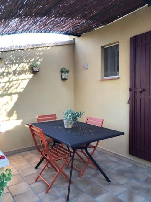 Ferienhaus La Pitchoune : Aux Pieds Des Alpilles Mouries